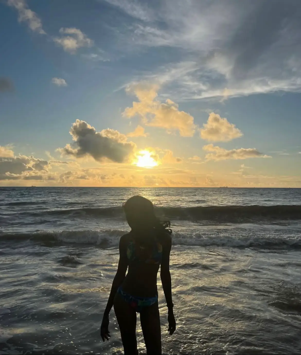 How this song got me feeling!!🧚🏽‍♂️✨🩷☀️🐬