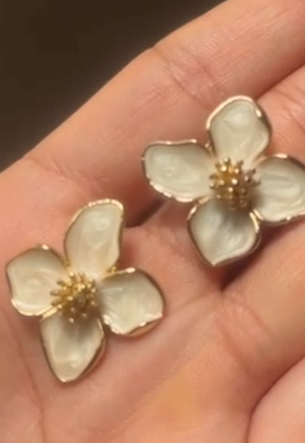 #brinco #brincosdeflor #acessorios #acessoriosfemininos https://br.shp.ee/g0elins?smtt=0.0.9