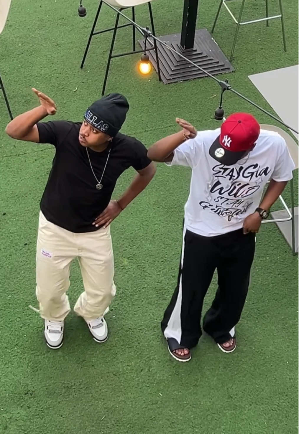 It’s friday!! 🕺 w/: @djmarnaud #rwandatiktok🇷🇼 #jordankallas #fyp #groove @Diamond Platnumz 