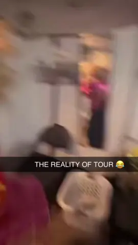 lol the girls giving their concert backstage 🫶🏻 #fyp #foryoupage #snap #paratii #viral 