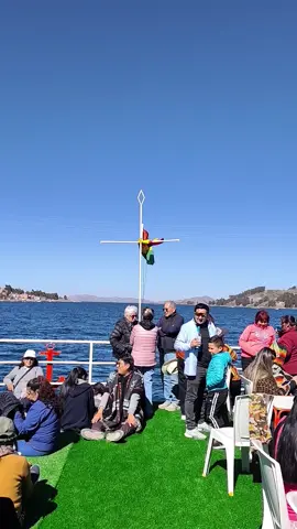 Reservas al 77266516 #wiñaytours #turismobolivia🇧🇴 #lagotiticacabolivia🇧🇴 #barcorestauranteojosdeltiticaca 