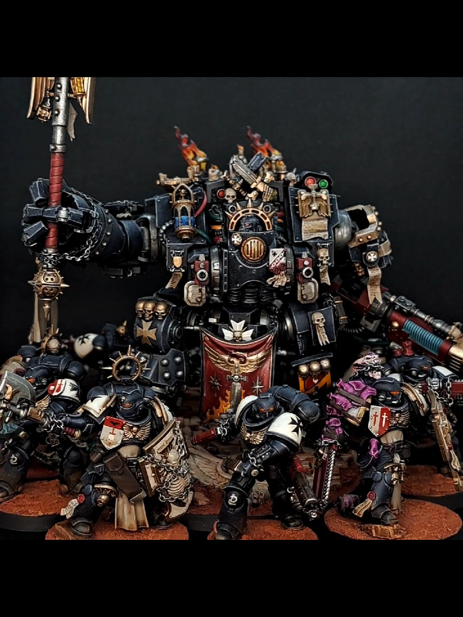 Got a larger rotating stand so I can get videos of larger groups of minis, like my recent batch of Black Templars #warhammer40k #blacktemplars 