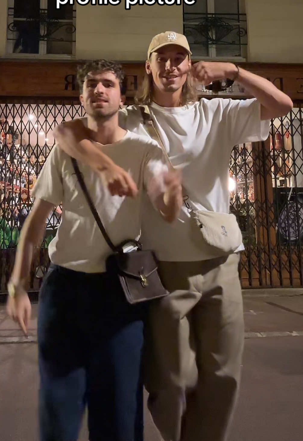 Just a French-Hungarian guy trying to promote his song 🙌🏼 Come say hi, don't be shy! #newmusic #indieartist #cloudrap #lovesong