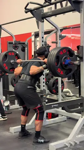 Tempo squats🏋️ #punjab #brampton #desifitness #Fitness #powerlifting 