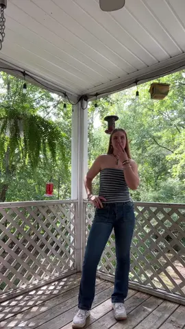 went shopping in my mommy’s closet 😘 #fyp 