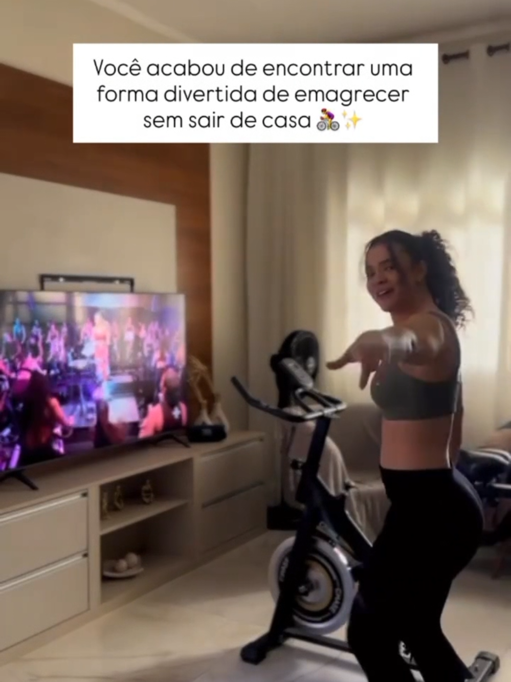 🚴‍♀️ Bicicleta Spinning Ergométrica Semi Profissional ⚡ Suporta até 120kg e já vem com Kit 5 peças Hand Grip 60kg! 💥 43% de desconto – de R$1.229,00 por R$699,90! 🛒 Garanta a sua agora! 📢 Para mais informações, fale direto com a loja. Eu apenas faço garimpo de ofertas, achadinhos e trago dicas úteis para facilitar seu dia a dia. 💕 #bicicletaspinning  #academiaemcasa #Fitness  #treinoemcasa #achadinho 