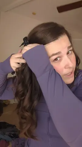 smearing gold on my face like I'm expensive but this peptide serum is actually a great value #skincareover40 #womenover40 #peptideserum #glassskin #boujieonabudget 