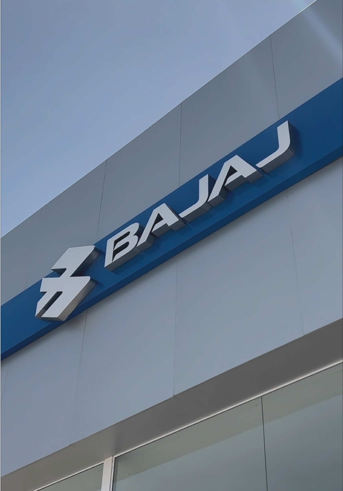 Mais um sonho realizado, mais uma Bajaj Pulsar nas ruas!💙 #bajaj #pulsar #bajajpulsar 