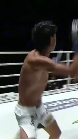 ประตูหน้า และ ประตูหลัง #นาบิลอานาน #อิเลียสเอ็นนาฮาชิ #kickboxing🥊 #onelumpinee126 