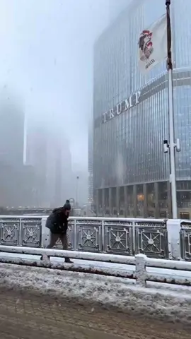 Welcome to United States of America 😍❤️🇺🇲 #unitedstates #estadosunidos #foryou #chicago #newyork  Chicago, travel Chicago, winter road trip in Chicago, scenic city winter drive, snow drive, Trump International Hotel & Tower Chicago, London House Chicago