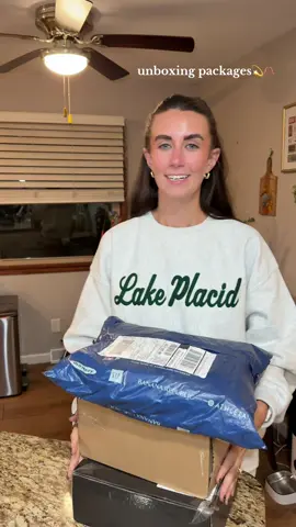 so thankful and excited for new products to try!!! 🤭🫶🏽😭💫💖 @GarnierUSA @V&Co. Beauty @Old Navy Official  #prunboxing #unboxing #packages #fyp #microinfluencer 