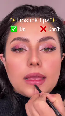 الروج والليب لاينر ممكن يغيّروا كل اللوك ✨ بهالفيديو رح تشوفي أهم الـ Do & Don’t لتثبيت اللوك الصح ويضل مكياجك مرتّب كل النهار 💄🔥 شو أكتر غلطة عملتيها قبل بالليبستيك؟ 😅 #مكياج #جمال #lipsticktips #makeupdoanddont #beautyhacks