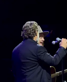 Russell Crowe al concerto di Zucchero 25/09/2025 ancora non lo sai ma stai per vivere un momento indimenticabile 😍❤️ #russellcrowe #zuccherofornaciari #arenadiverona2025 