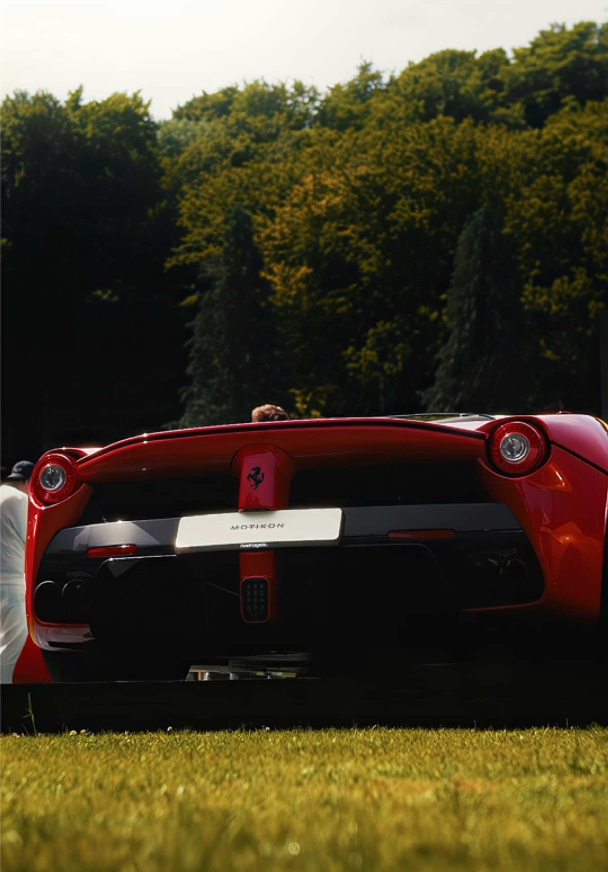 🕺 #cartok #laferrari 