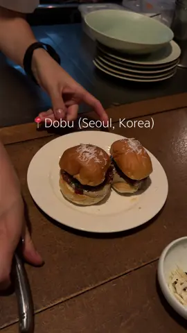 📍Dobu (Seoul) South Korea, Seoul, Mapo-gu, Yeonnam-dong, 241 13번지 1층 This is by far my favorite spot so far. The beef tartare sandwich was so good that we ordered another round before leaving. It literally just melts in your mouth 🤤 I highly suggest making reservations here since it’s very limited seatings.  #seoul #seoulkorea #seoulfoods #korea #foodsinkorea 
