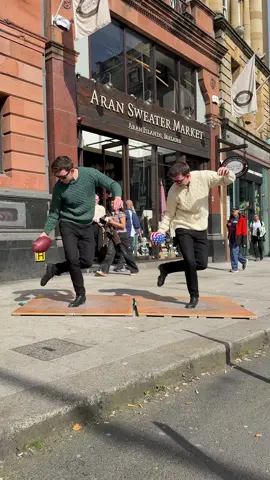 AD | Don’t forget your Aran Sweater on the way to the game! 🏈 🇺🇸☘️  (Or if you don’t have one yet…visit the store on Grafton Street 😉) @AranSweaterMarket  The @NFL is going green this weekend in Dublin, Ireland and we hope it’s an incredible game in Croke Park for everyone attending 🙌🏻  Unfortunately we’ll miss it ourselves but we’ll be watching on TV from NYC! @Vikings @Pittsburgh Steelers  #aransweatermarket #gardinerbrothers #ad #NFL #Dublin 