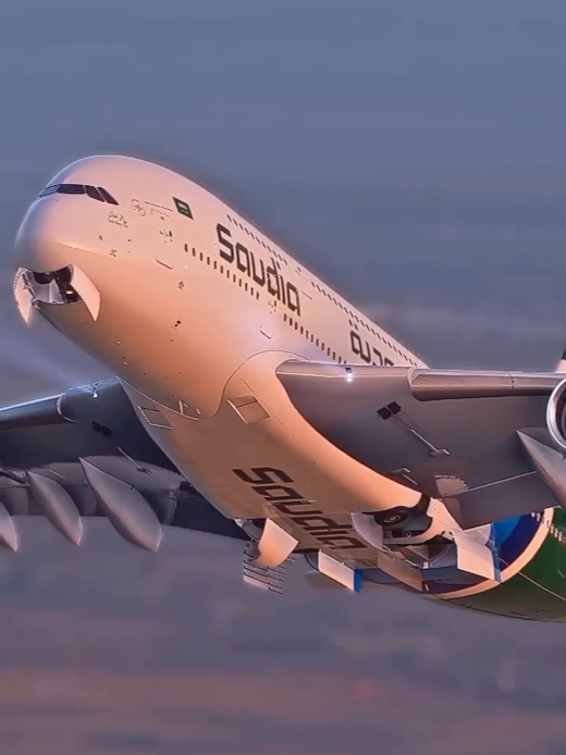 Saudia Arabia A380 talking off from jedha ✈️ #aviation #aviationlovers #PlaneSpotting #fyp #trending 