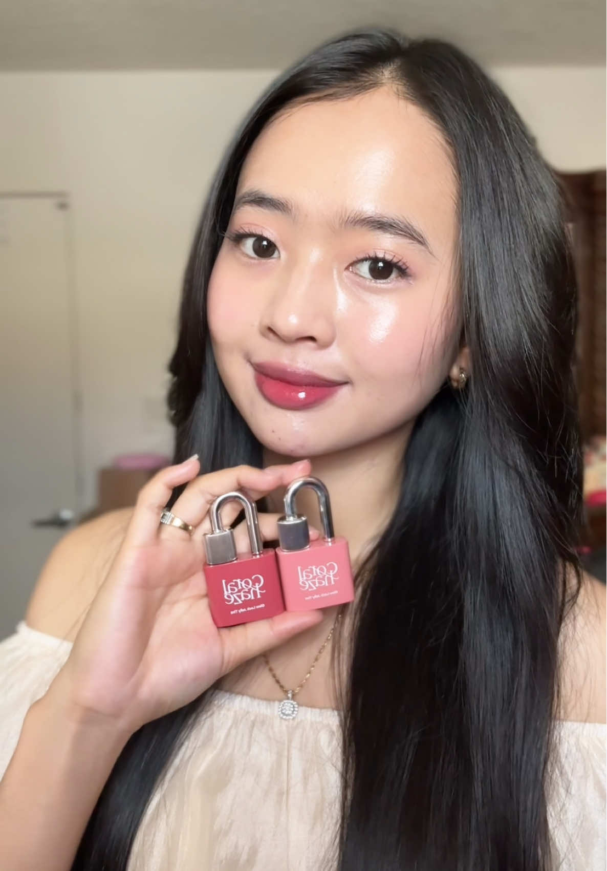 Obsessed with this combo ☺️❤️ @Coralhaze_beauty @coralhaze_US #coralhaze #coralhazeglowlockjellytint #coralhazeglowlockjellytint 