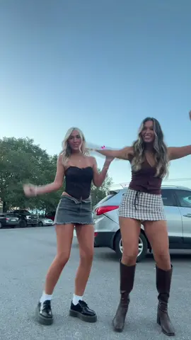 👯‍♀️