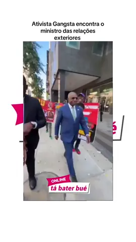 Ativista Gangsta encontra o ministro das relações exteriores Téte Antônio nas ruas de Nova Iorque e expõe a sua insatisfação com a governação de Angola 🇦🇴 #angola🇦🇴portugal🇵🇹brasil🇧🇷 