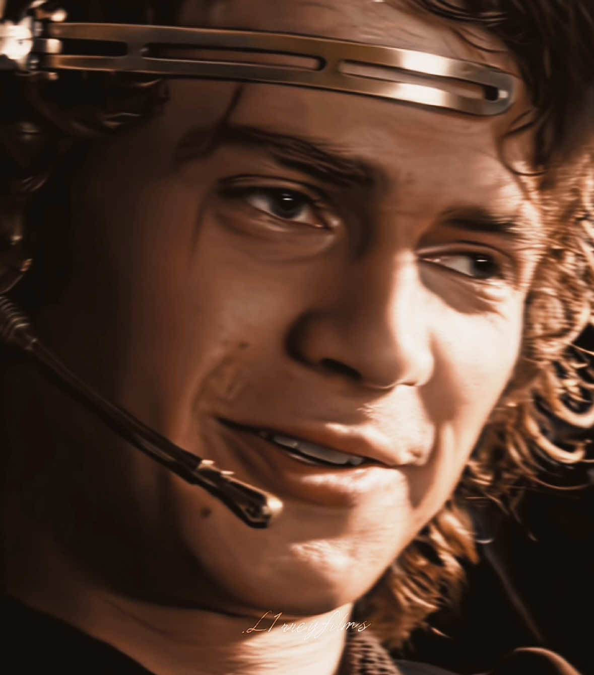 My fav Song all the time 🙏#anakinskywalker #haydenchristensen #starwars #fyp #disturbia 