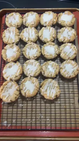 The original recipe for all purpose flour is in my video. I don’t know where I got this recipe, but I’ve had it since college. My fresh milled maple version is in the comments! Happy fall baking! #freshmilledflour #fallcookies #Recipe 