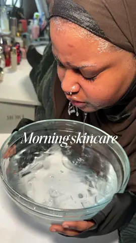 Let’s do some ASMR morning skincare @Tatcha US wash @byoma hydrating milk toner  @Clarins Official double serum @tatcha the dewy skin moisturiser  @byoma liptide lip oil   🤎#asmrskincare #morningroutine #skincare 