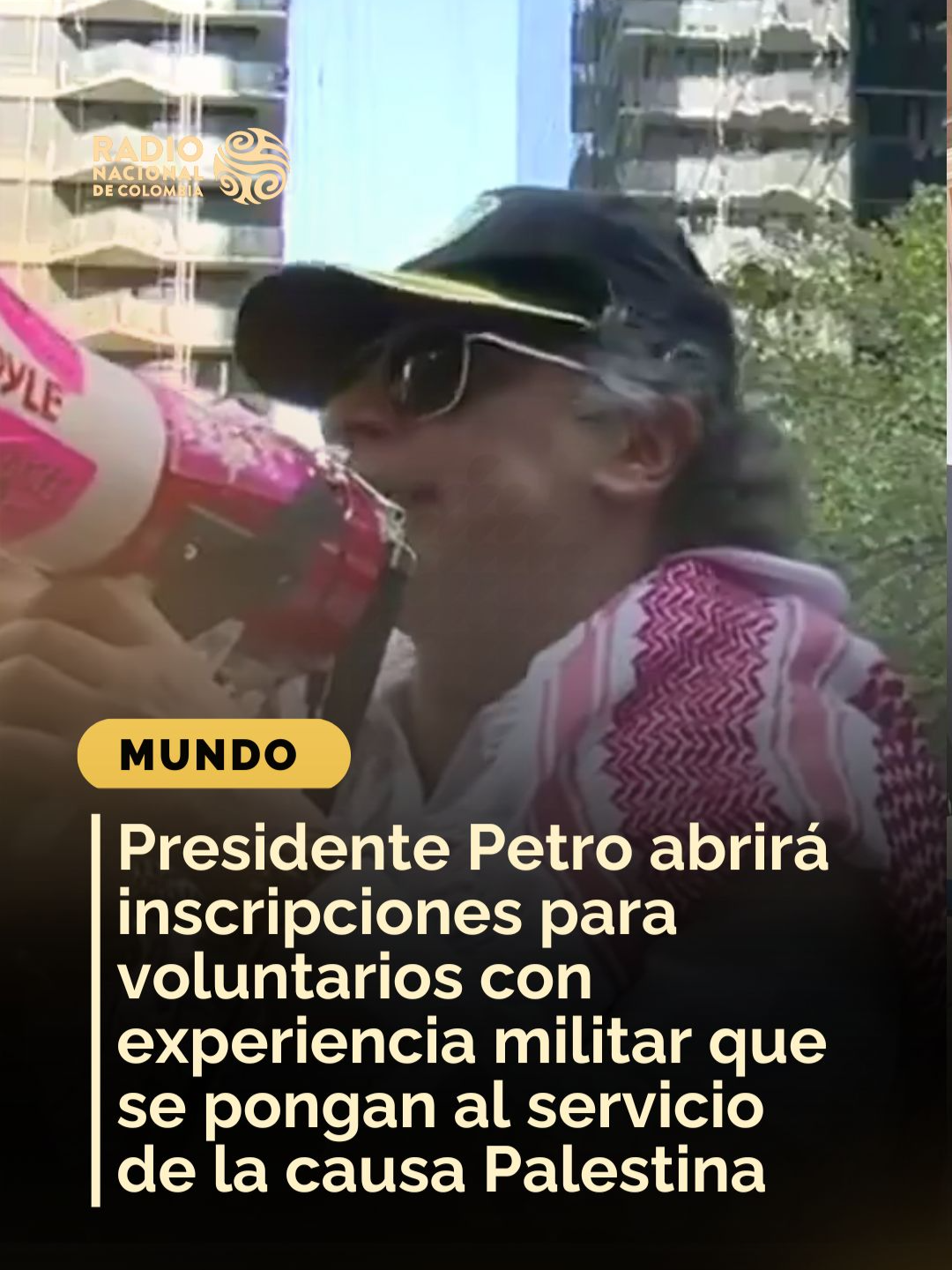 📷📷 ¡ATENCIÓN! El presidente Gustavo Petro anunció que abrirá inscripciones para voluntarios y voluntarias con experiencia militar que se pongan al servicio de la causa palestina y contribuyan a su liberación.  📷 “Todos los consulados y embajadas de Colombia tienen la orden, en todos los países del mundo, de buscar el voto por el ‘sí’ para la liberación de Palestina. Apenas regrese a Colombia, abriré inscripciones de voluntarios y voluntarias con experiencia militar. Esa experiencia debe ponerse al servicio del pueblo de Palestina”, señaló el mandatario.