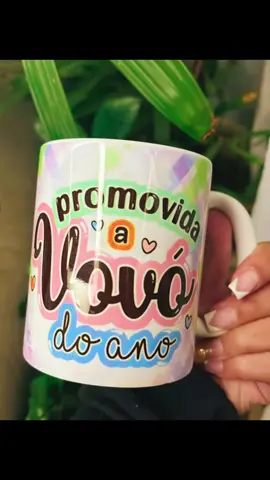 Caneca personalizada promovida a vovó do ano      #cafe #caneca #canecapersonalizada  #empresa 
