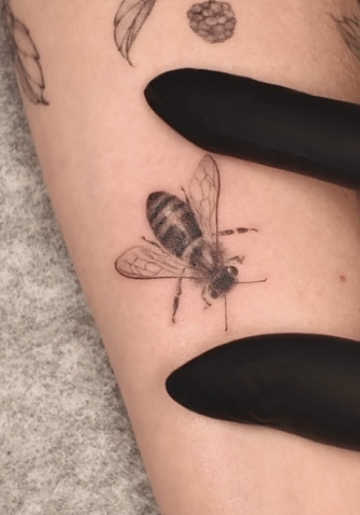 #fyp #beetattoo 