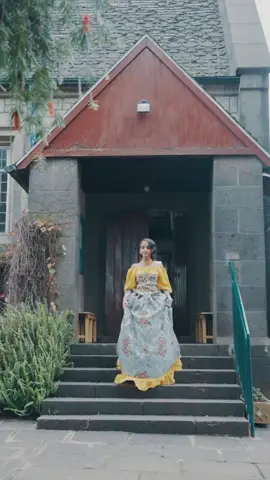 This beautiful dress from 👗@baya design 💄@Abi 