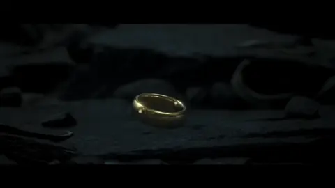 had to be done #lotr #lordoftherings #raye #whereismyhusband #theonering 