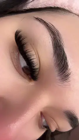 luv me some amazon clusters #makeup #viral #fyp #lashclusters #xyzbca 