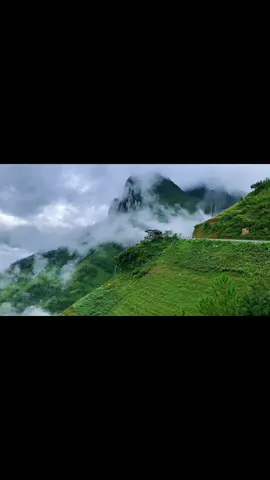 Còn trẻ còn khoẻ hãy đến với hà giang chúng tôi một lần , đỡ sau này tiếc#songnhoque #Hàgiang #hagiangloop 