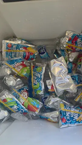 A new addition to the hydration game and one step closer to the gallon jugs we all want. #hydration #caprisun #gamechanger #fyp #drink 