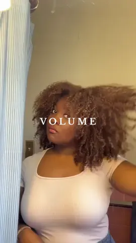 yea, it’s my pride and joy so. #luvnyds #volume #curls #voluminoushair #washandgo 
