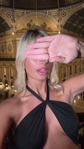 👁️