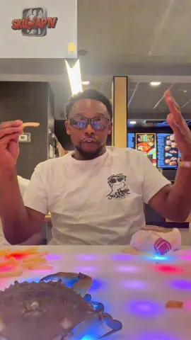 Today imma Show yal how 2 eat @McDonald’s 🍟’s 🤣🤣🤣🤣 🦀…. #fyp