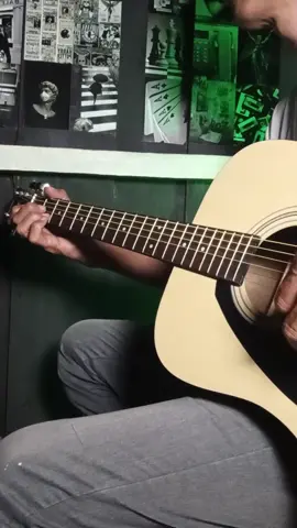 Menyesal (Reza Herlambang) dengan Gitar Yamaha F310 🎸 #menyesal #rezaherlambang #gitarcover #fingerstyle #fy 
