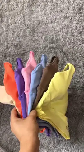 Primavera en cada entrenamiento, hemos renovado nuestros colores 🌈 escríbenos 📱955164171  . . . . #bodylinegold #ropadeportiva #gym #gamarramayorista #fyp