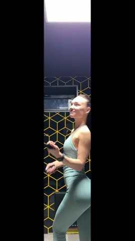 #Body #bodybuildingmotivation #foryou #tiktokcreator #gymgirlsoftiktok 
