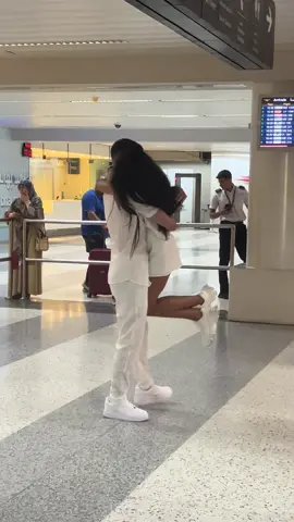 missing you❤️‍🩹#fyp #distance #longdistancerelationship #foryoupage #viral 