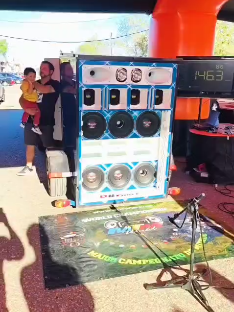 🎯 Frequência na veia! 122 HZ Se você curte a categoria Mala Aberta MTM, tá na hora de afinar seu som com precisão! No site oficial, estão disponíveis 9 músicas exclusivas pra baixar e tocar na frequência COMO ESSA DE 122 Hz – perfeita pra quem quer competir com estilo e técnica. 📊 Durante as medições, a tela de frequência não mente: oscilação intensa, adrenalina no máximo e aquela disputa acirrada que só o Campeonato Mundial MTM World 2025 proporciona. 🔥 HIGHLIGHTS imperdíveis da competição estão chegando. Prepare seu sistema, escolha sua faixa e venha sentir a vibração da frequência certa! 👉 Garanta seus equipamentos no nosso site de vendas: www.shopmtm.com.br 🌐 Fique por dentro de tudo: agenda, ranking, fotos e novidades no site oficial mtmworld.org (link na bio) 💥 Compre de quem fortalece o esporte: #taramps #spyder #zettaaudio #audiophonic #bomberaltofalantes #erosaltofalantes #stetsom #usinaspark #roadstarbrasil #blusteraltofalantes #TECHNOISE #tritonaltofalantes #bandaaudioparts #ultravox #mtmbrasil #mtmworld #somautomotivo #rebaixados #frequencia122hz #mediçãoMTM #malaabertaMTM