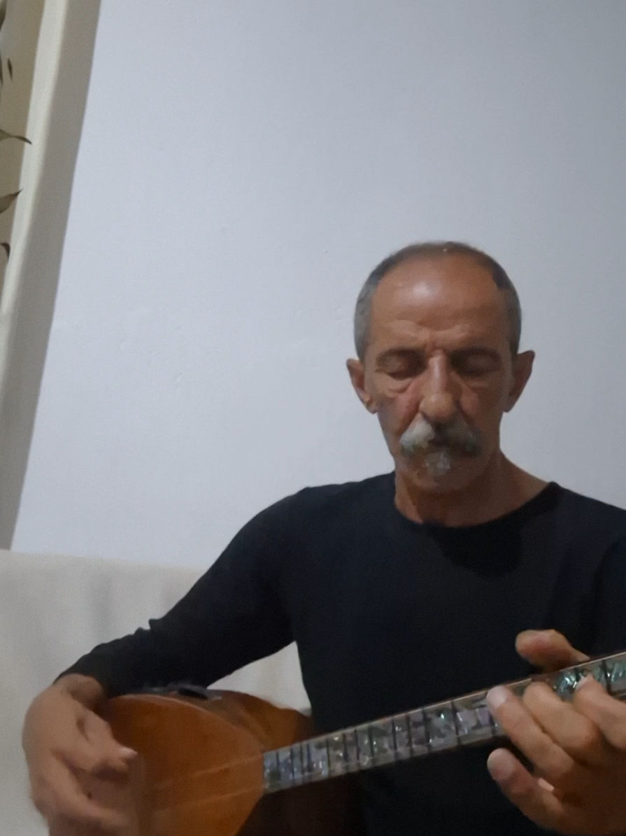 Mihriban.#saz #söz #aşık #türkülerimiz #tiktoklive 