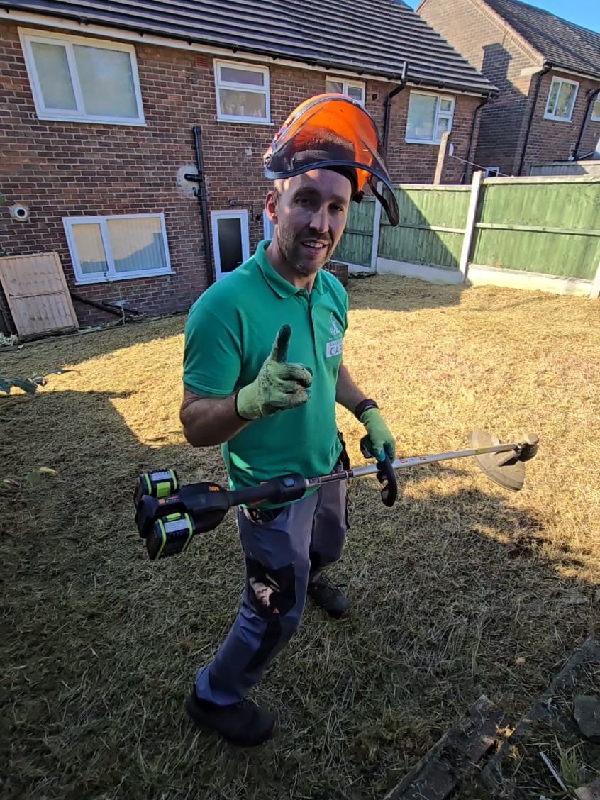 🎥 Greenfingers Gardening Care – Overgrown Lawn Transformation 🌱✂️  This lawn had been left to grow wild for over 12 months – and while it looks neat now, it took 2 hours of hard work and heavy-duty mowing to bring it back under control.  Normally, a lawn this size would take around 25 minutes to maintain, costing just £25 per cut. But because of the height and density of the grass, this one-off job came in at £100.  The difference? 👉 Overgrown lawns need multiple passes with the mower 👉 Long grass hides obstacles that can damage equipment 👉 Cutting back in stages stops the lawn from being “scalped”  The customer was thrilled with the result – and now she can easily keep on top of it herself going forward ✅  #longgrass #lawncare  #lawntok  #frog 
