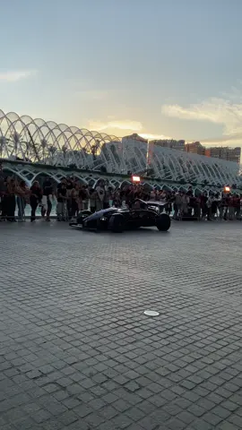 Sabes que coche es?? #gumball3000 #valencia #fyp #viral #hazlo @Gumball 3000 @TikTok @TikTok Global 