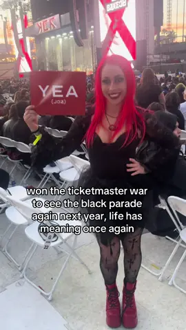 manifesting everyone else gets mcr tickets too #mcr #mychemicalromance #emo #theblackparade #welcometotheblackparade 