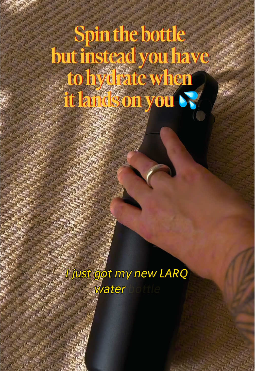 Get a @LARQ - do it you won’t! There’s a link in my bio for 15% off if you wanna try! #larq #larqwaterbottle #spinthebottle #emotionalsupportwaterbottle 