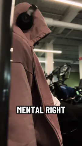 Keeping My Mental Right ✨🤝 It’s not about waiting till the new year, start now and continue to work 😤 #GymTok #gymmotivation #viral #mindset #fanum 