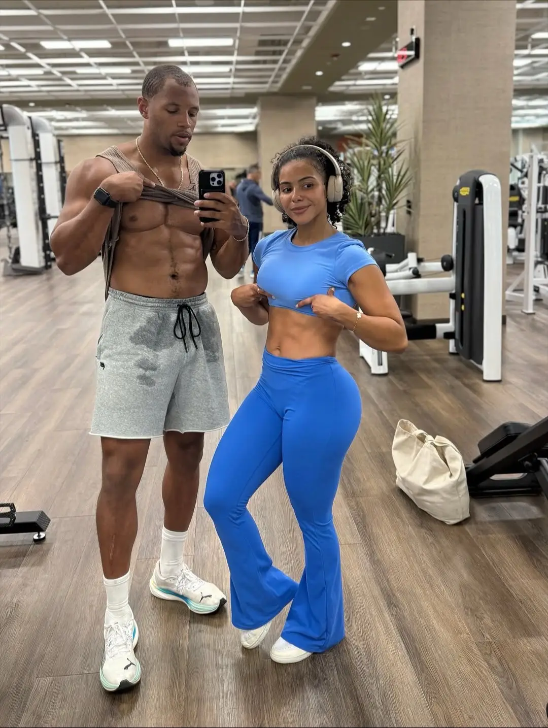From money struggles to raising babies, to building a business and a body… we chose the harder road. Because growth is hard, but staying the same is fatal. We’re looking for 6 couples who want to work on their transformation together with our accountability, and win $$$ doing so 🤝🏽 Comment READY and we’ll reach out with more info on our next 21 Day Transformation challenge *SERIOUS INQUIRIES ONLY*